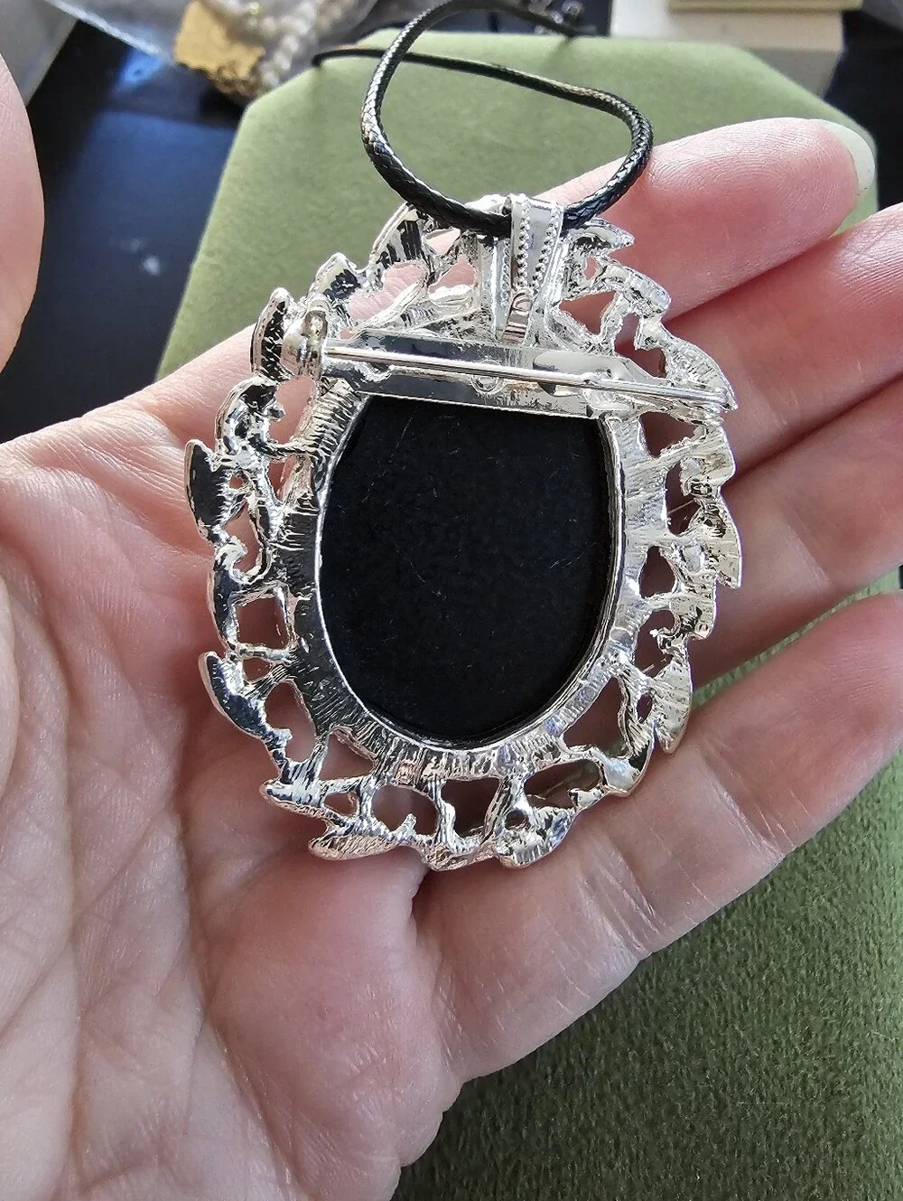 Vintage Cameo Fairy Pendant/brooch